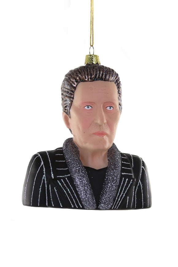 Juleornament i glas af Christopher Walken i sort jakkesæt med guldkæde, håndmalet af Cody Foster & Co