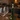 Blomster vinprop i messing fra Doing Goods – i hjemmet