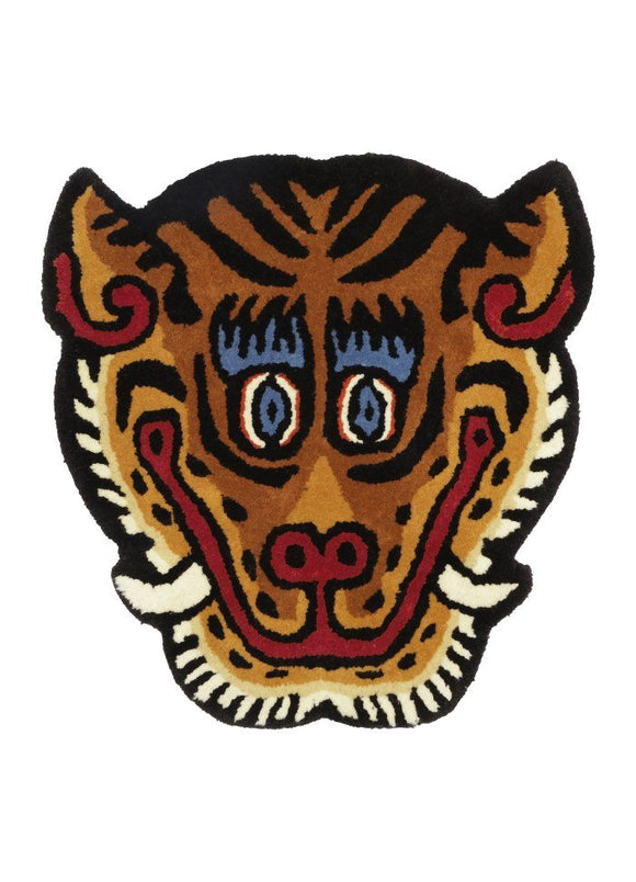Den fantastiska mattan med tigerhuvud!