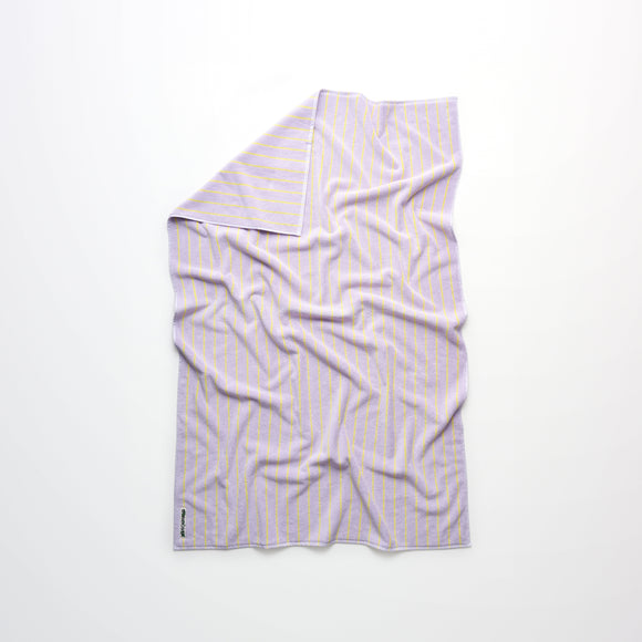Naram badelagen i farven lilac & neon yellow fra Bongusta