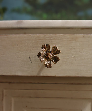 Kirsebærblomst knop set fra en anden vinkel
