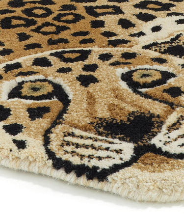 Leopard tæppe set fra en anden vinkel