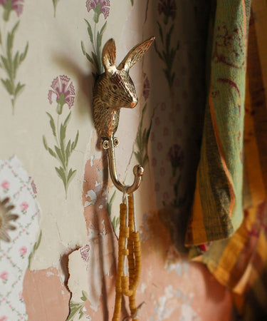 Hare knage set fra en anden vinkel